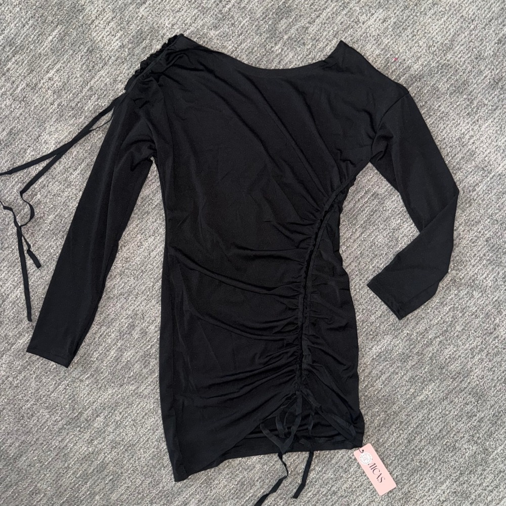 Micas Black Ruched Asymmetrical Long Sleeve Mini Dress NWT Size M